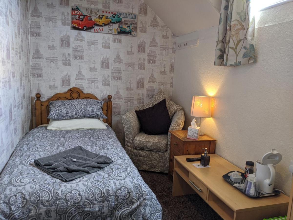 Kirk Lea Bed & Breakfast Halifax Bagian luar foto