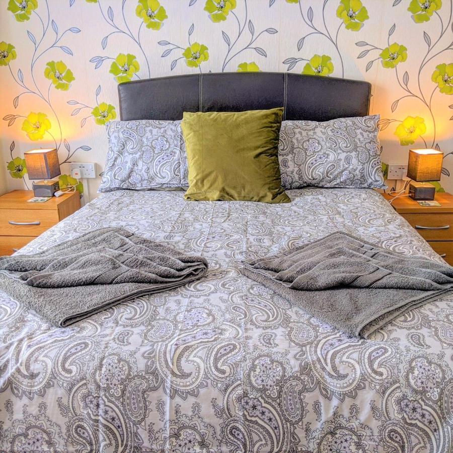 Kirk Lea Bed & Breakfast Halifax Bagian luar foto