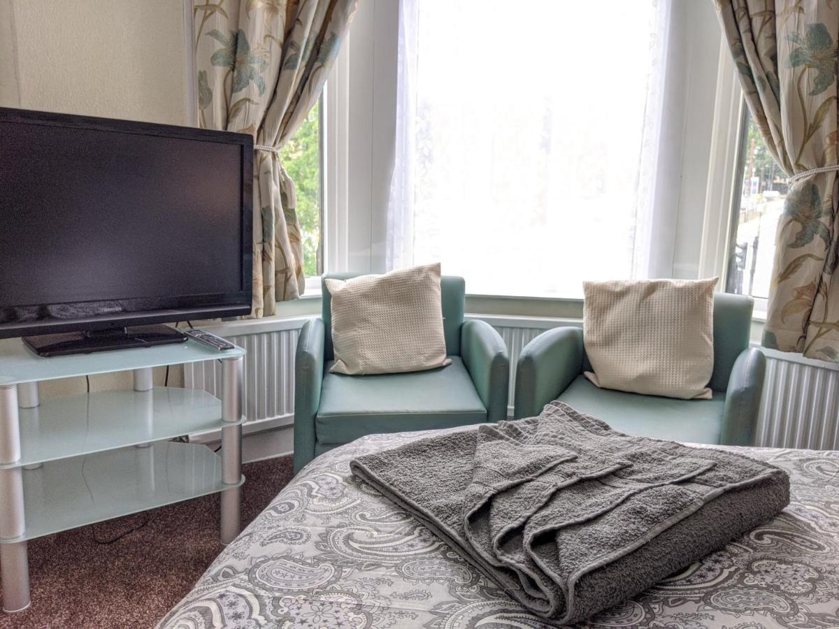 Kirk Lea Bed & Breakfast Halifax Bagian luar foto