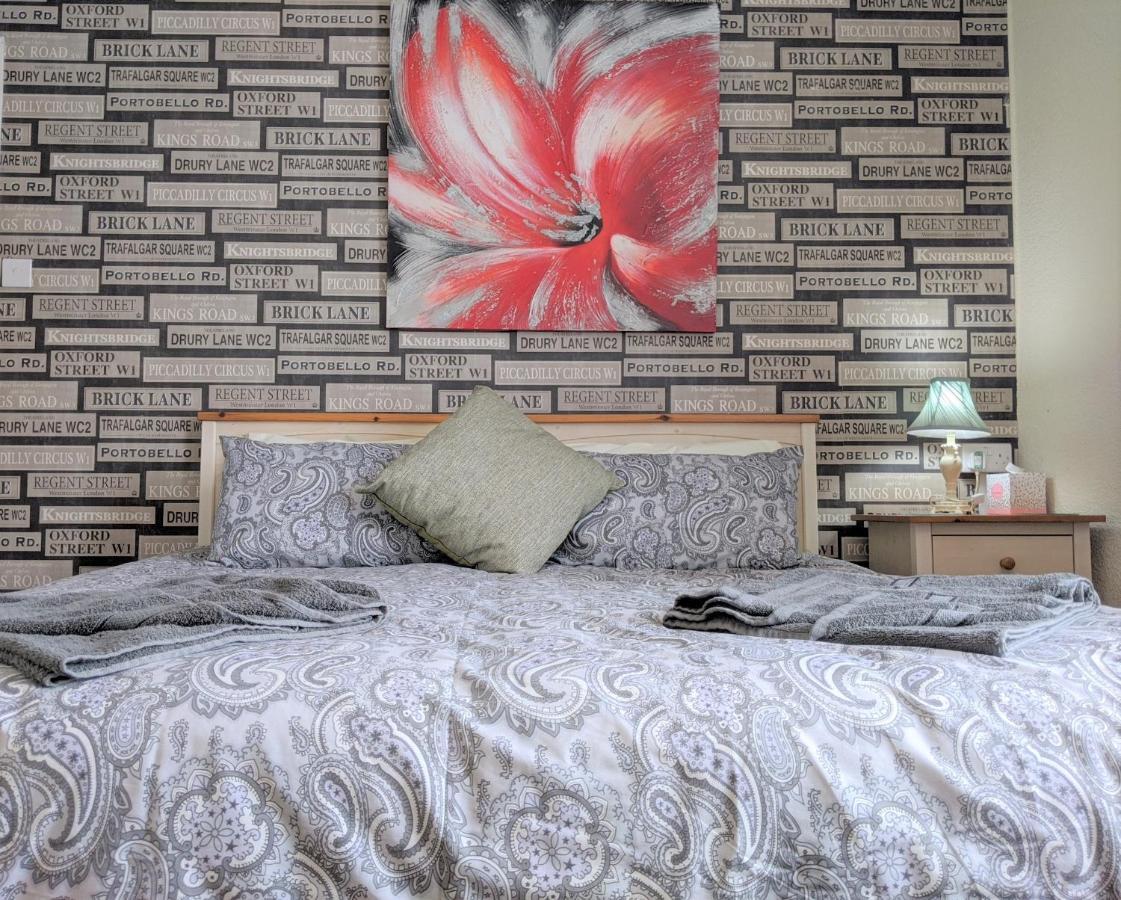 Kirk Lea Bed & Breakfast Halifax Bagian luar foto