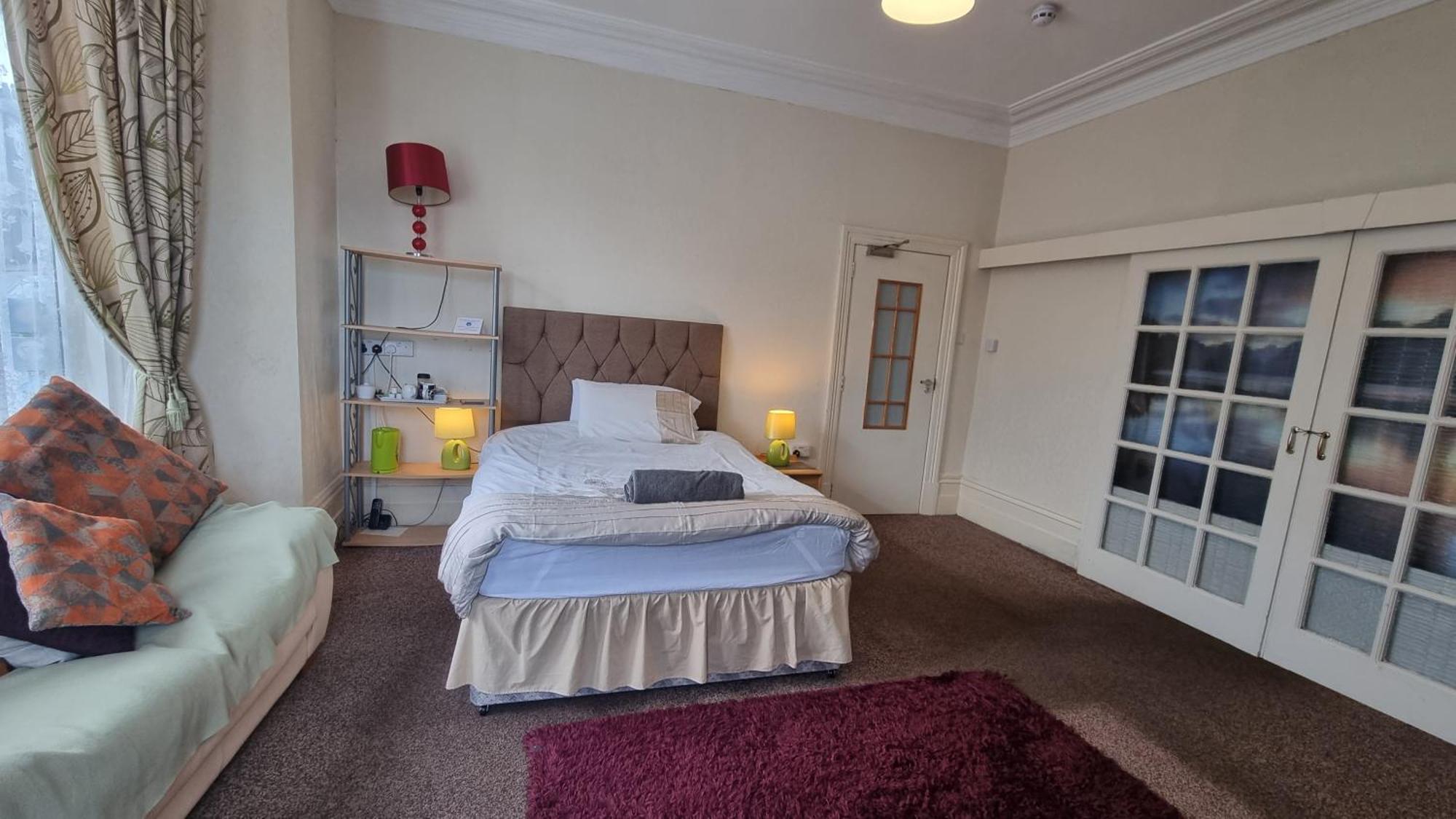 Kirk Lea Bed & Breakfast Halifax Bagian luar foto